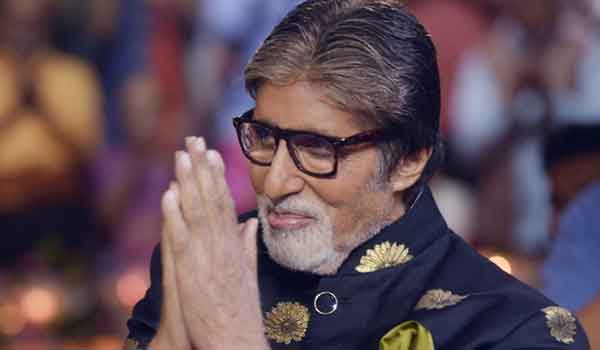 Amitabh admits in hospital.