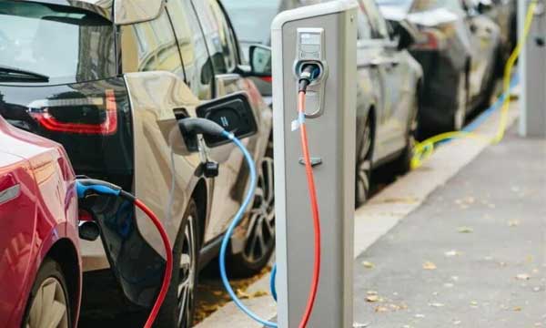 Center setups new guidelines for E vehicle recharge.