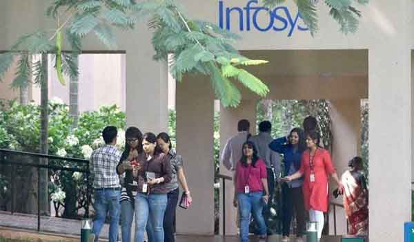 इन्फोसिस 10% कर्मचारियों की करेगी छटनी