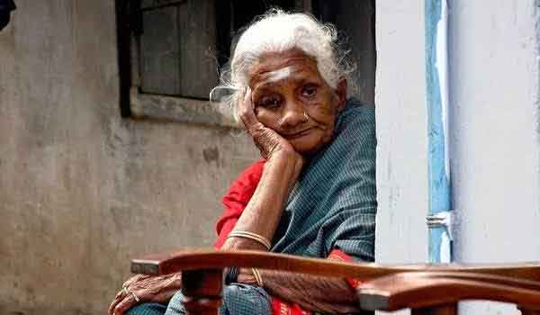 नये सीनियर सिटीजन एक्ट में बेटे, बहु व दामाद पर बुजुर्गो के देखभाल की समान जिम्मेवारी