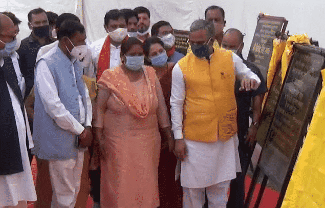 मुंगेरी के हसीन सपने दिखाती लाटी सरकार